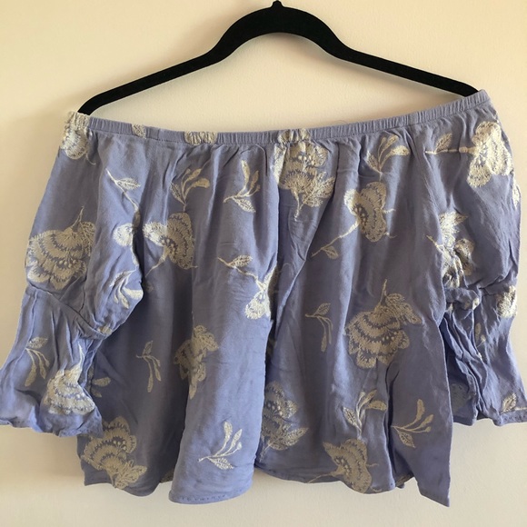 Embroidered top - Picture 3 of 4